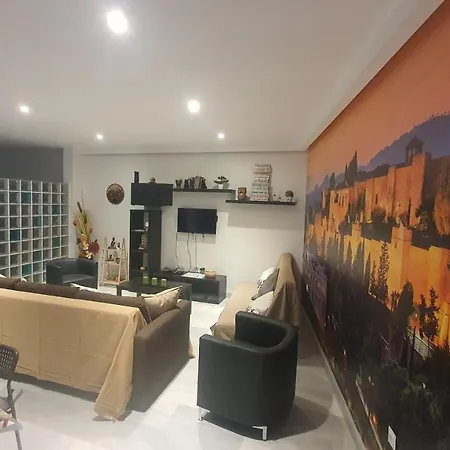 Lyrioshomes Tréboles Apartamento Málaga